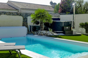 Superbe maison de vacances avec piscine chauffée et bain nordique - 8 pers